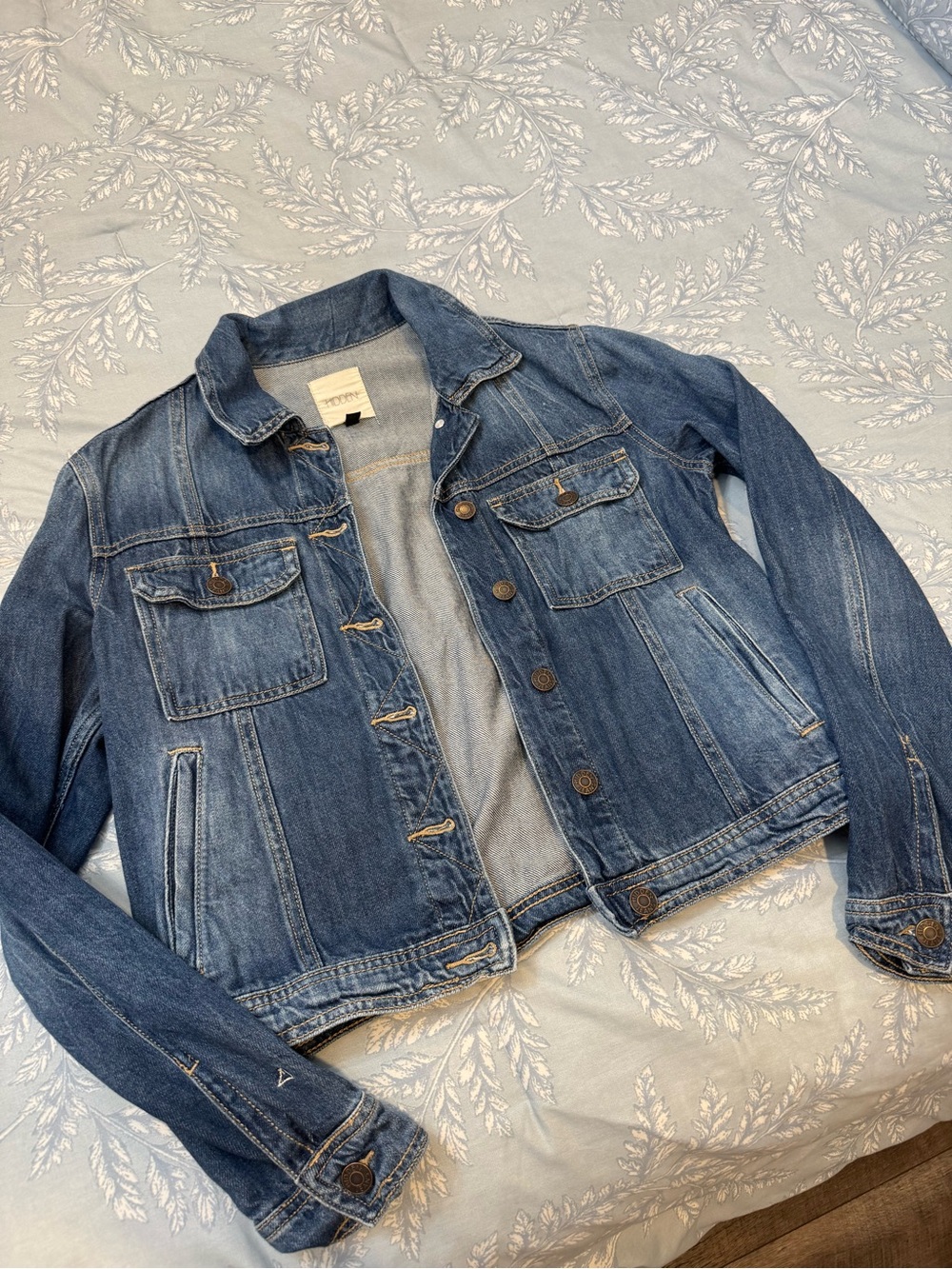 Women's Classic Blue Denim Jacket - Casual Trucker Style